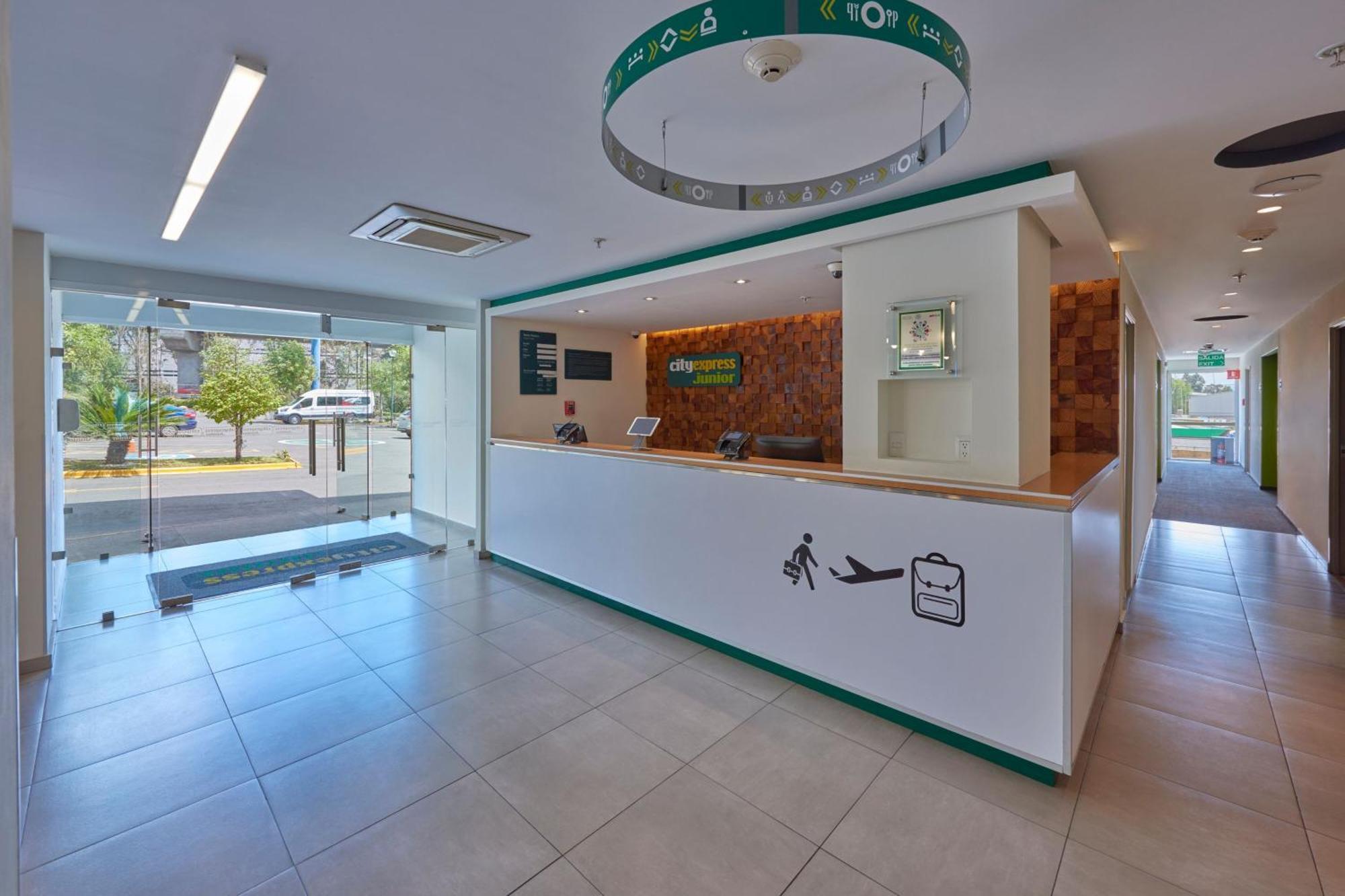 City Express Junior By Marriott Leon Centro De Convenciones المظهر الخارجي الصورة