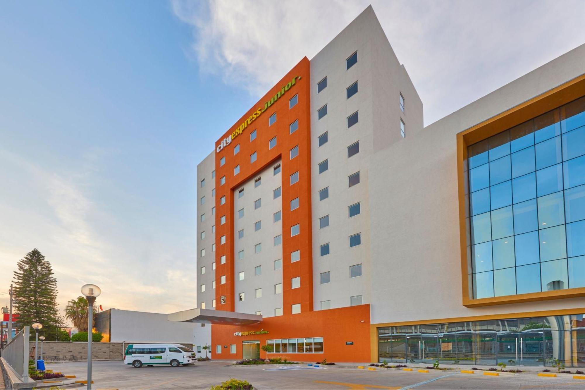City Express Junior By Marriott Leon Centro De Convenciones المظهر الخارجي الصورة