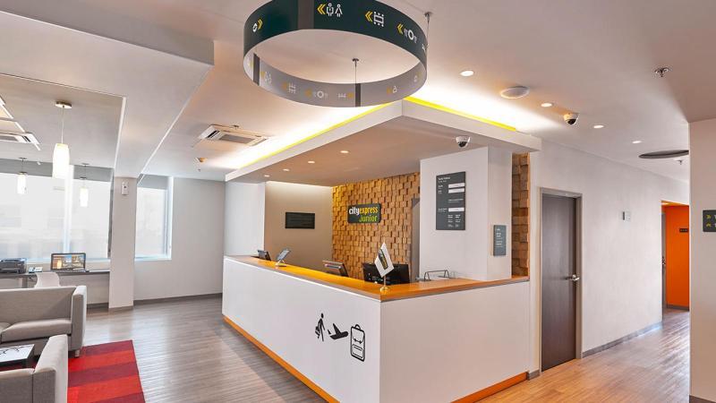 City Express Junior By Marriott Leon Centro De Convenciones المظهر الخارجي الصورة